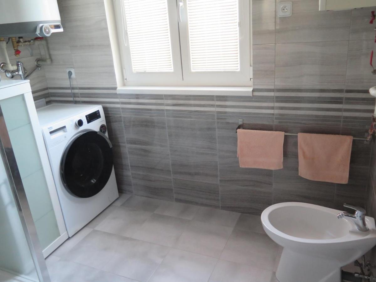 Apartman Hrubá Skála Exterior foto